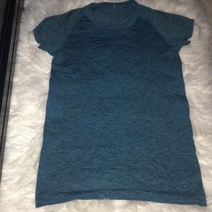 lululemon workout top